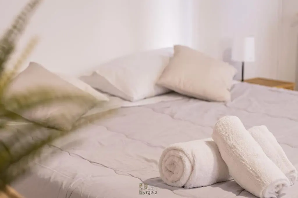 La Pergola The Art Of Living In Palermo Apartment